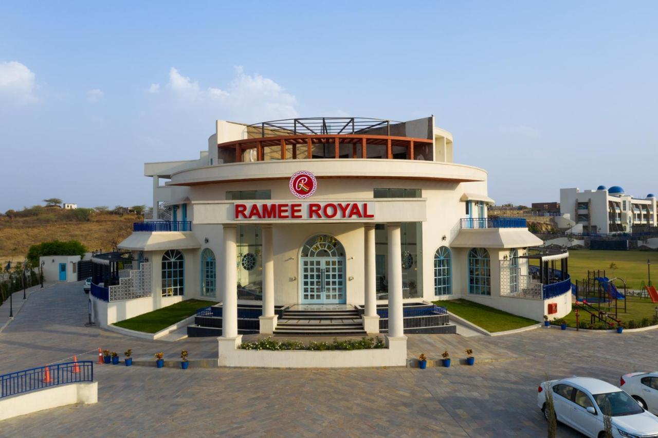 Ramee Royal Resort & Spa - Udaipur Buitenkant foto