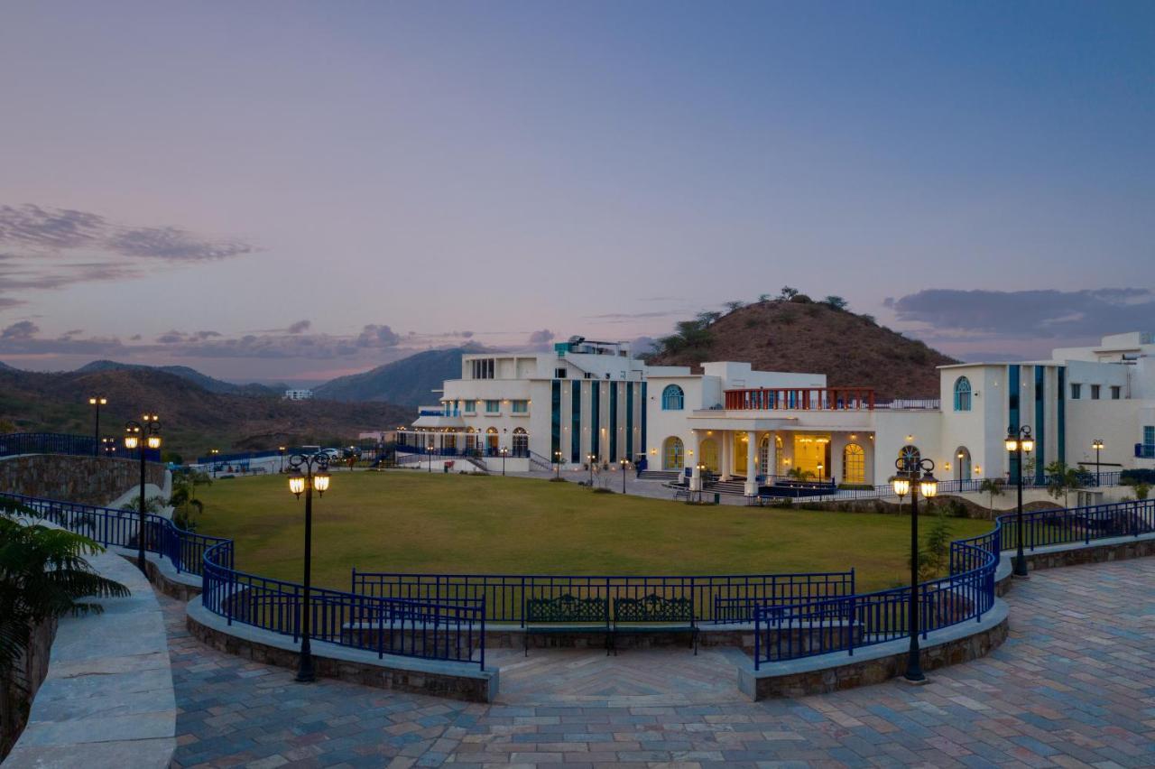 Ramee Royal Resort & Spa - Udaipur Buitenkant foto